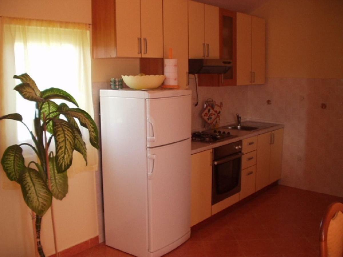 Apartmani Paulina Lopar Exterior foto